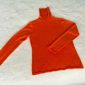 100% cashmere sweater